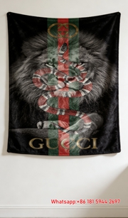 Gucci Serpent King Tapestry Gucci Wild Majesty Throw blankets IMG_2726